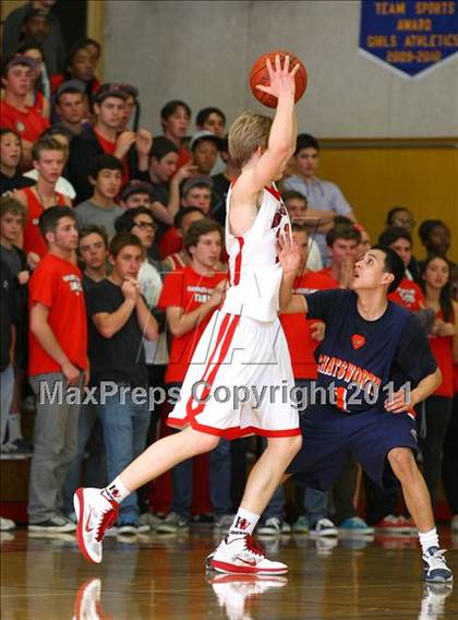 Thumbnail 1 in Chatsworth vs. Harvard-Westlake (CIF SoCal Regional D3 Playoffs) photogallery.