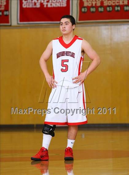 Thumbnail 2 in Chatsworth vs. Harvard-Westlake (CIF SoCal Regional D3 Playoffs) photogallery.