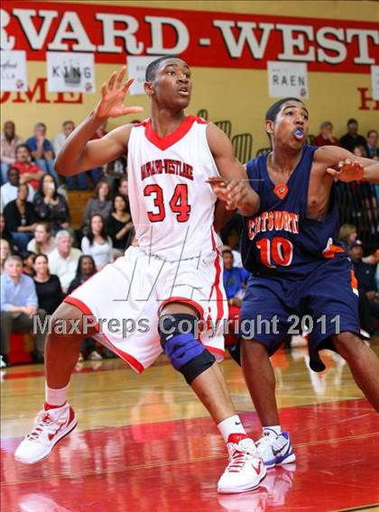 Thumbnail 2 in Chatsworth vs. Harvard-Westlake (CIF SoCal Regional D3 Playoffs) photogallery.