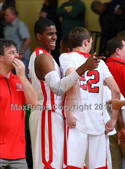 Thumbnail 1 in Chatsworth vs. Harvard-Westlake (CIF SoCal Regional D3 Playoffs) photogallery.