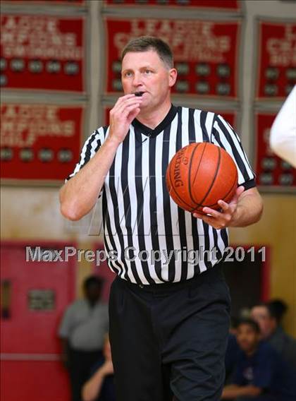 Thumbnail 3 in Chatsworth vs. Harvard-Westlake (CIF SoCal Regional D3 Playoffs) photogallery.