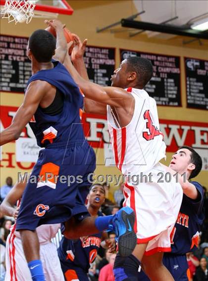 Thumbnail 2 in Chatsworth vs. Harvard-Westlake (CIF SoCal Regional D3 Playoffs) photogallery.