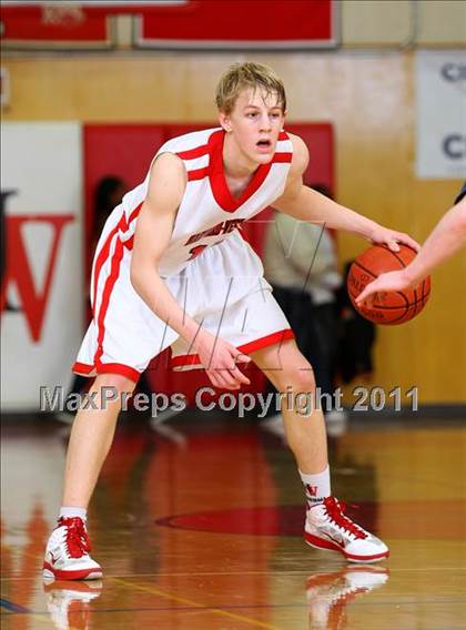 Thumbnail 3 in Chatsworth vs. Harvard-Westlake (CIF SoCal Regional D3 Playoffs) photogallery.