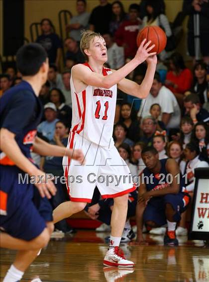 Thumbnail 1 in Chatsworth vs. Harvard-Westlake (CIF SoCal Regional D3 Playoffs) photogallery.