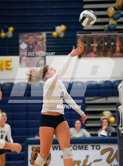 Thumbnail 3 in Center Grove @ Tri-West Hendricks photogallery.