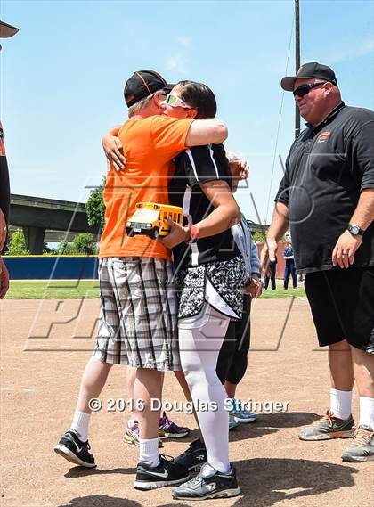 Thumbnail 2 in Notre Dame vs. Half Moon Bay (CIF CCS Division 3 Final) photogallery.