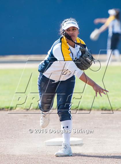 Thumbnail 3 in Notre Dame vs. Half Moon Bay (CIF CCS Division 3 Final) photogallery.