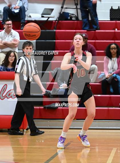 Thumbnail 3 in Morristown vs. Hillsborough (NJSIAA North Jersey Group 4 Semifinal) photogallery.