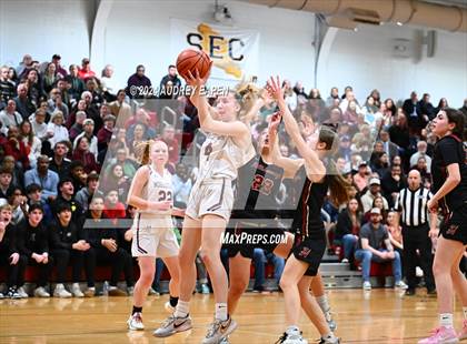 Thumbnail 3 in Morristown vs. Hillsborough (NJSIAA North Jersey Group 4 Semifinal) photogallery.