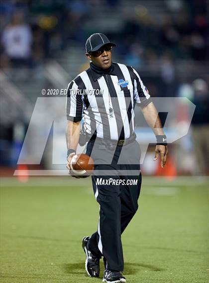Thumbnail 2 in Warner Robins @ Blessed Trinity (GHSA AAAAA Quarterfinal) photogallery.