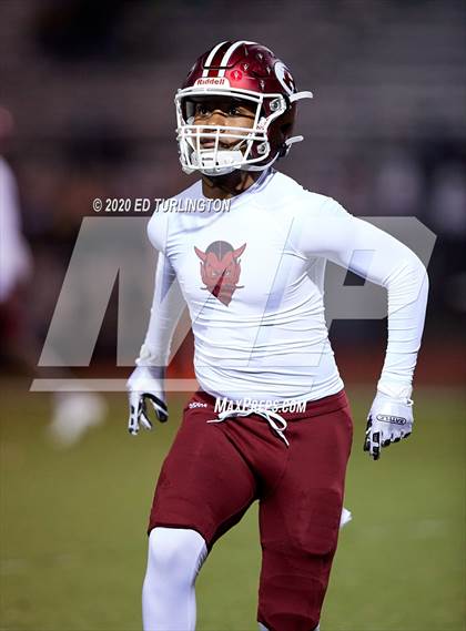 Thumbnail 3 in Warner Robins @ Blessed Trinity (GHSA AAAAA Quarterfinal) photogallery.
