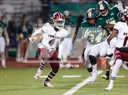 Thumbnail 2 in Warner Robins @ Blessed Trinity (GHSA AAAAA Quarterfinal) photogallery.