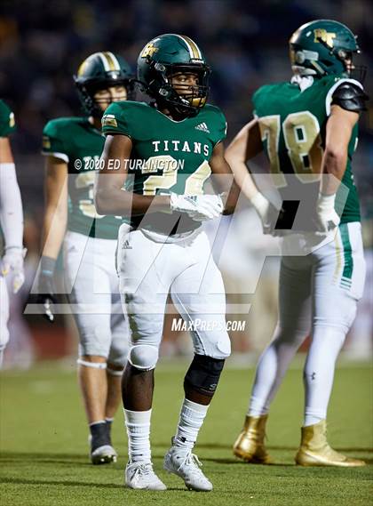Thumbnail 2 in Warner Robins @ Blessed Trinity (GHSA AAAAA Quarterfinal) photogallery.