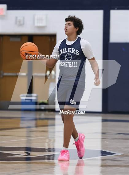 Thumbnail 2 in Oil City (Blue & White Scrimmage) photogallery.