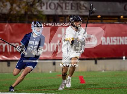 Thumbnail 2 in Valor Christian vs Arapahoe (CHSAA 5A Final) photogallery.