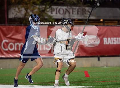 Thumbnail 1 in Valor Christian vs Arapahoe (CHSAA 5A Final) photogallery.