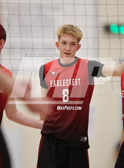 Thumbnail 1 in Eaglecrest @ Grandview photogallery.