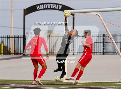 Thumbnail 1 in Waxahachie vs. Rockwall-Heath (UIL 6A Area Playoff) photogallery.