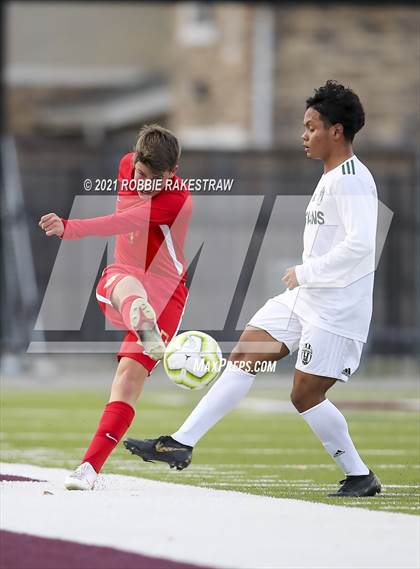Thumbnail 1 in Waxahachie vs. Rockwall-Heath (UIL 6A Area Playoff) photogallery.
