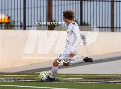Thumbnail 3 in Waxahachie vs. Rockwall-Heath (UIL 6A Area Playoff) photogallery.