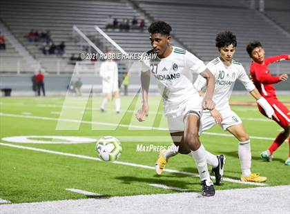 Thumbnail 3 in Waxahachie vs. Rockwall-Heath (UIL 6A Area Playoff) photogallery.