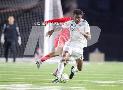 Thumbnail 1 in Waxahachie vs. Rockwall-Heath (UIL 6A Area Playoff) photogallery.