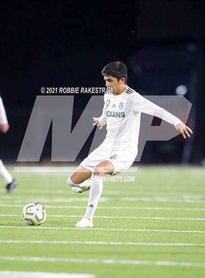 Thumbnail 2 in Waxahachie vs. Rockwall-Heath (UIL 6A Area Playoff) photogallery.