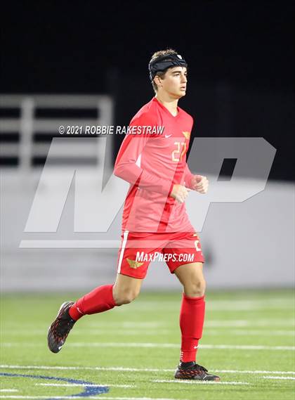 Thumbnail 3 in Waxahachie vs. Rockwall-Heath (UIL 6A Area Playoff) photogallery.