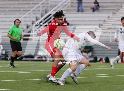 Thumbnail 2 in Waxahachie vs. Rockwall-Heath (UIL 6A Area Playoff) photogallery.