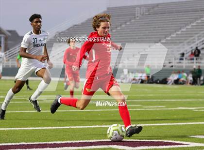 Thumbnail 3 in Waxahachie vs. Rockwall-Heath (UIL 6A Area Playoff) photogallery.