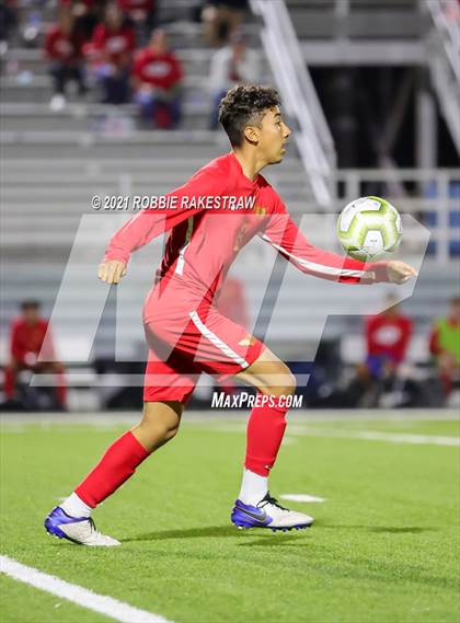 Thumbnail 1 in Waxahachie vs. Rockwall-Heath (UIL 6A Area Playoff) photogallery.