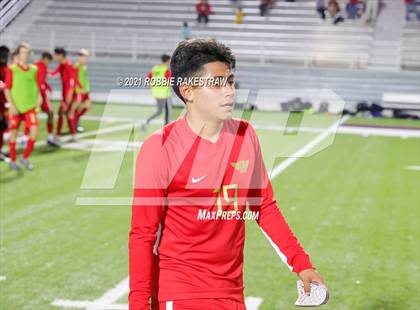Thumbnail 3 in Waxahachie vs. Rockwall-Heath (UIL 6A Area Playoff) photogallery.