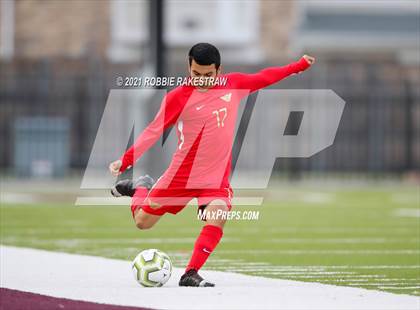 Thumbnail 2 in Waxahachie vs. Rockwall-Heath (UIL 6A Area Playoff) photogallery.
