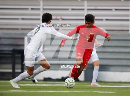Thumbnail 3 in Waxahachie vs. Rockwall-Heath (UIL 6A Area Playoff) photogallery.