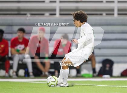 Thumbnail 1 in Waxahachie vs. Rockwall-Heath (UIL 6A Area Playoff) photogallery.