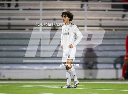Thumbnail 3 in Waxahachie vs. Rockwall-Heath (UIL 6A Area Playoff) photogallery.