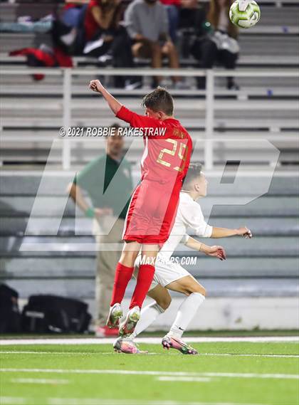Thumbnail 2 in Waxahachie vs. Rockwall-Heath (UIL 6A Area Playoff) photogallery.