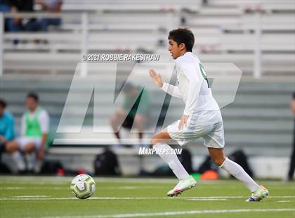 Thumbnail 2 in Waxahachie vs. Rockwall-Heath (UIL 6A Area Playoff) photogallery.