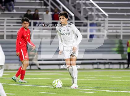 Thumbnail 2 in Waxahachie vs. Rockwall-Heath (UIL 6A Area Playoff) photogallery.