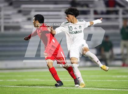 Thumbnail 2 in Waxahachie vs. Rockwall-Heath (UIL 6A Area Playoff) photogallery.