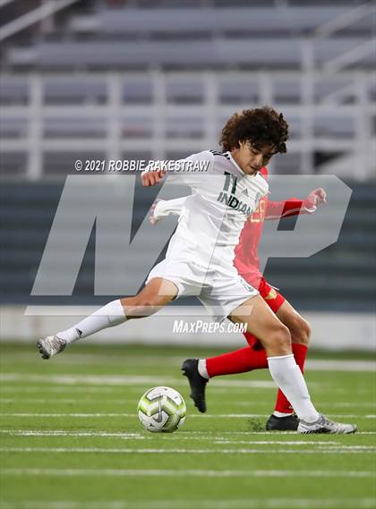 Thumbnail 1 in Waxahachie vs. Rockwall-Heath (UIL 6A Area Playoff) photogallery.