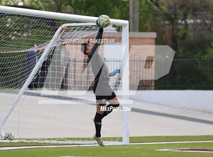 Thumbnail 2 in Waxahachie vs. Rockwall-Heath (UIL 6A Area Playoff) photogallery.