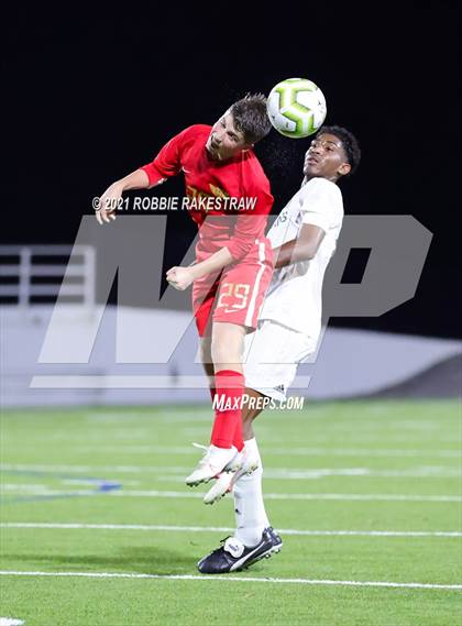 Thumbnail 3 in Waxahachie vs. Rockwall-Heath (UIL 6A Area Playoff) photogallery.