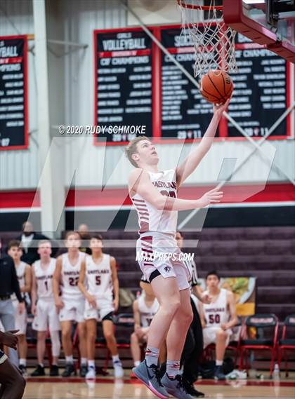 Thumbnail 3 in Bonita Vista vs Eastlake (Torrey Pines Holiday Classic) photogallery.