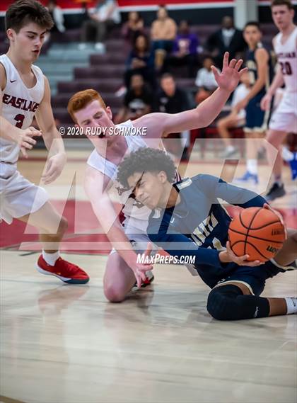 Thumbnail 3 in Bonita Vista vs Eastlake (Torrey Pines Holiday Classic) photogallery.