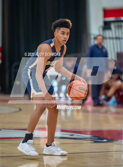Thumbnail 2 in Bonita Vista vs Eastlake (Torrey Pines Holiday Classic) photogallery.