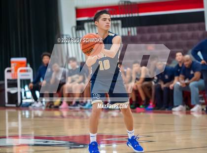 Thumbnail 1 in Bonita Vista vs Eastlake (Torrey Pines Holiday Classic) photogallery.