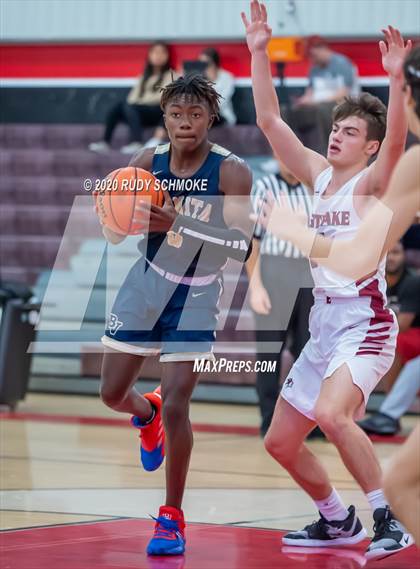 Thumbnail 3 in Bonita Vista vs Eastlake (Torrey Pines Holiday Classic) photogallery.