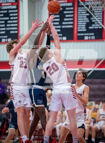 Thumbnail 1 in Bonita Vista vs Eastlake (Torrey Pines Holiday Classic) photogallery.