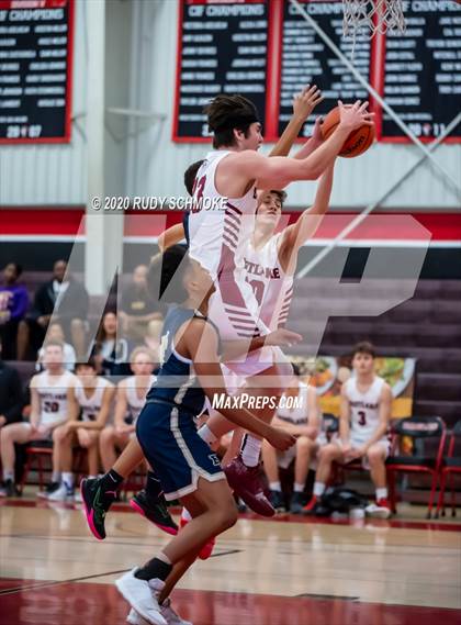 Thumbnail 2 in Bonita Vista vs Eastlake (Torrey Pines Holiday Classic) photogallery.